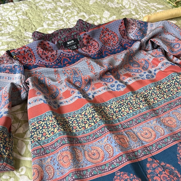 Colorful Patterned Button-Up Dress - Picture 9 of 9